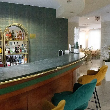 卡莉西亚酒店