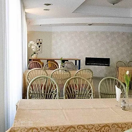 Otel Calisia 3*
