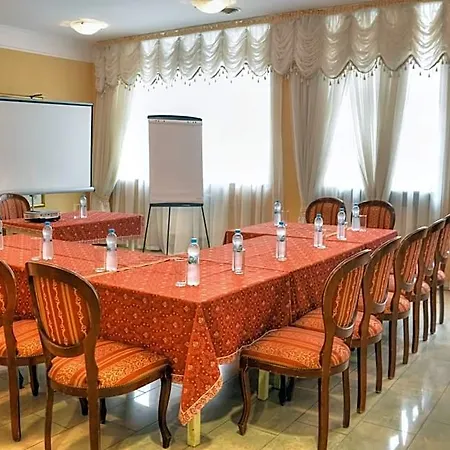 Otel Calisia 3*